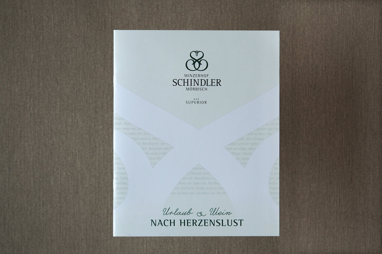 Winzerhof Schindler, Logo, Urlaub und Wein, Corporate Design, Grafisches Konzept, Etiketten, Weinetiketten Gestaltung, Mörbisch, Harald Schindler